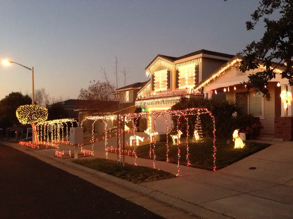 Un Noël En Californie Les Lumières De La Ville Streaming Décorations de Noël aux USA, suite - Les aventures de la famille Bourg