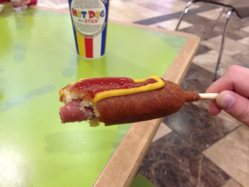Hot dog on a stick Les aventures de la famille Bourg